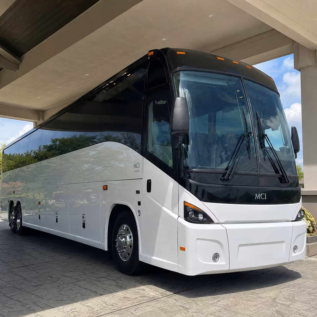 a toledo airport shuttle bus is the smart move for hotel transfers and group arrivals