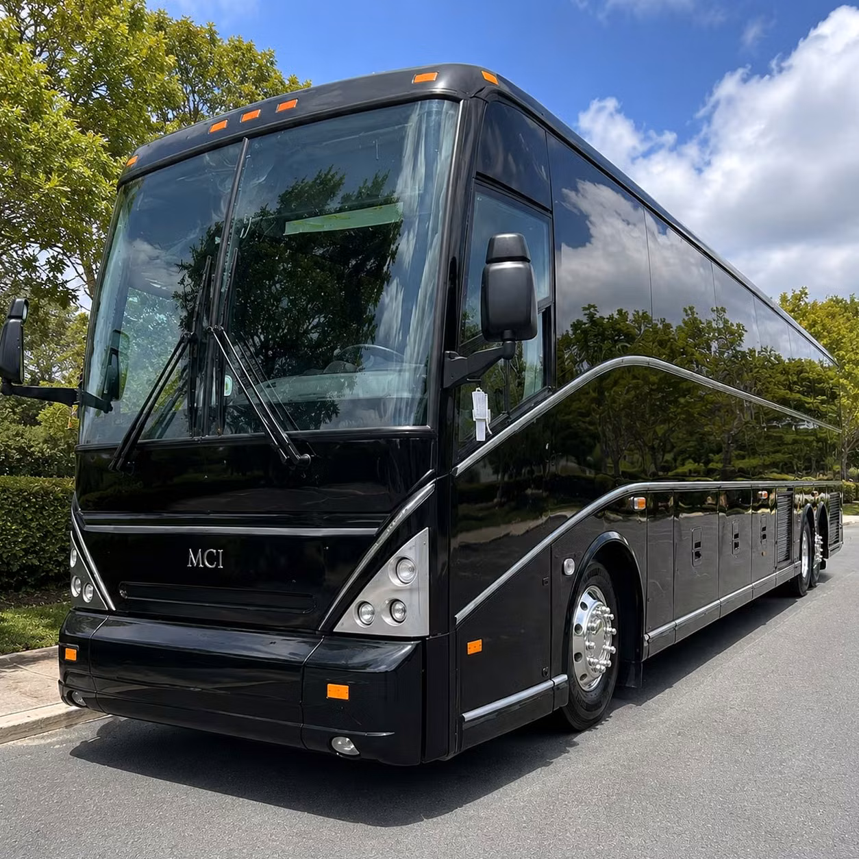 charter bus transportation to toledo zoo amphitheater summer concerts