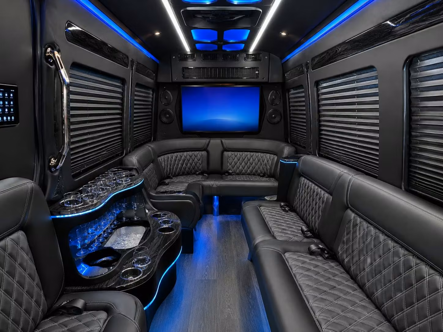 charterbusrentaltoledooh com makes finding toledo prom transportation fast easy and stress free