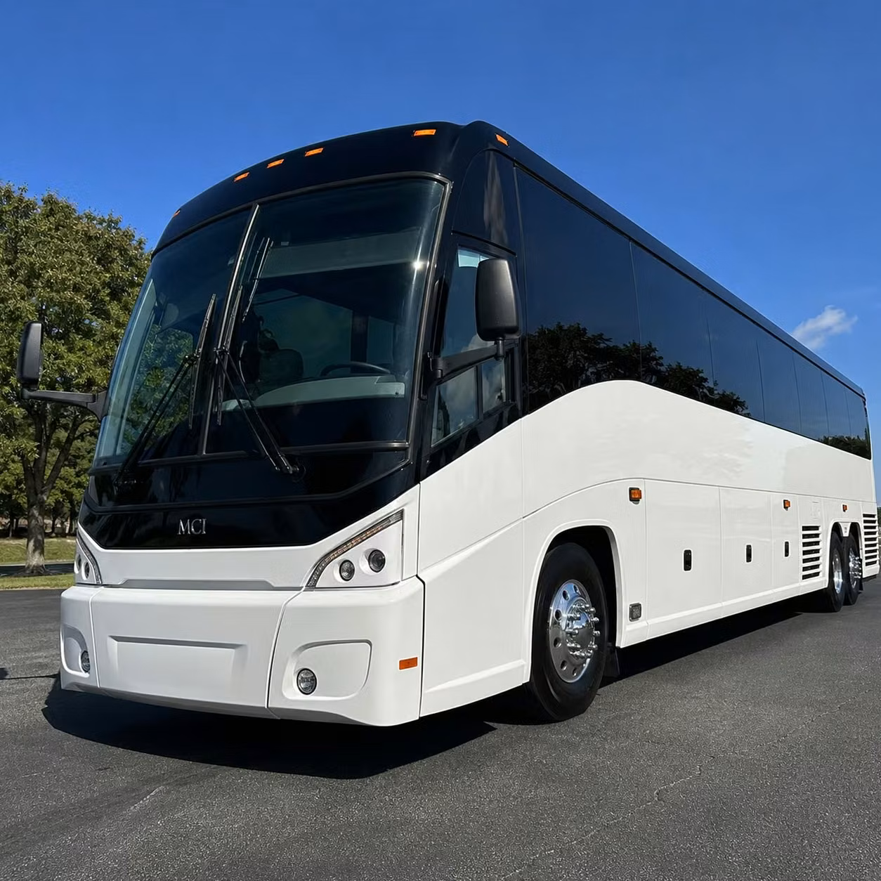 long distance bus rentals for toledo sports teams and fan groups